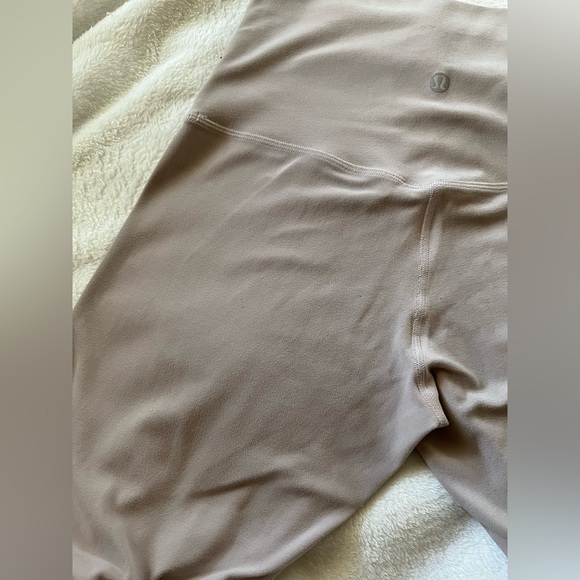Lululemon align leggings 28” S4 ☕️MISTY MOCHA☕️ RARE COLOR!! - Picture 5 of 7